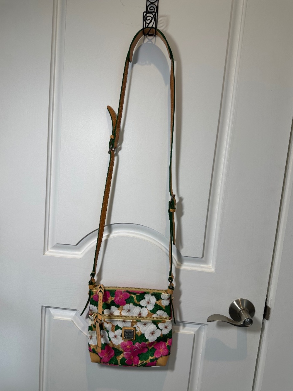 Hibiscus print Dooney & Bourke crossbody